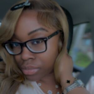 Meet your Posher, Keli